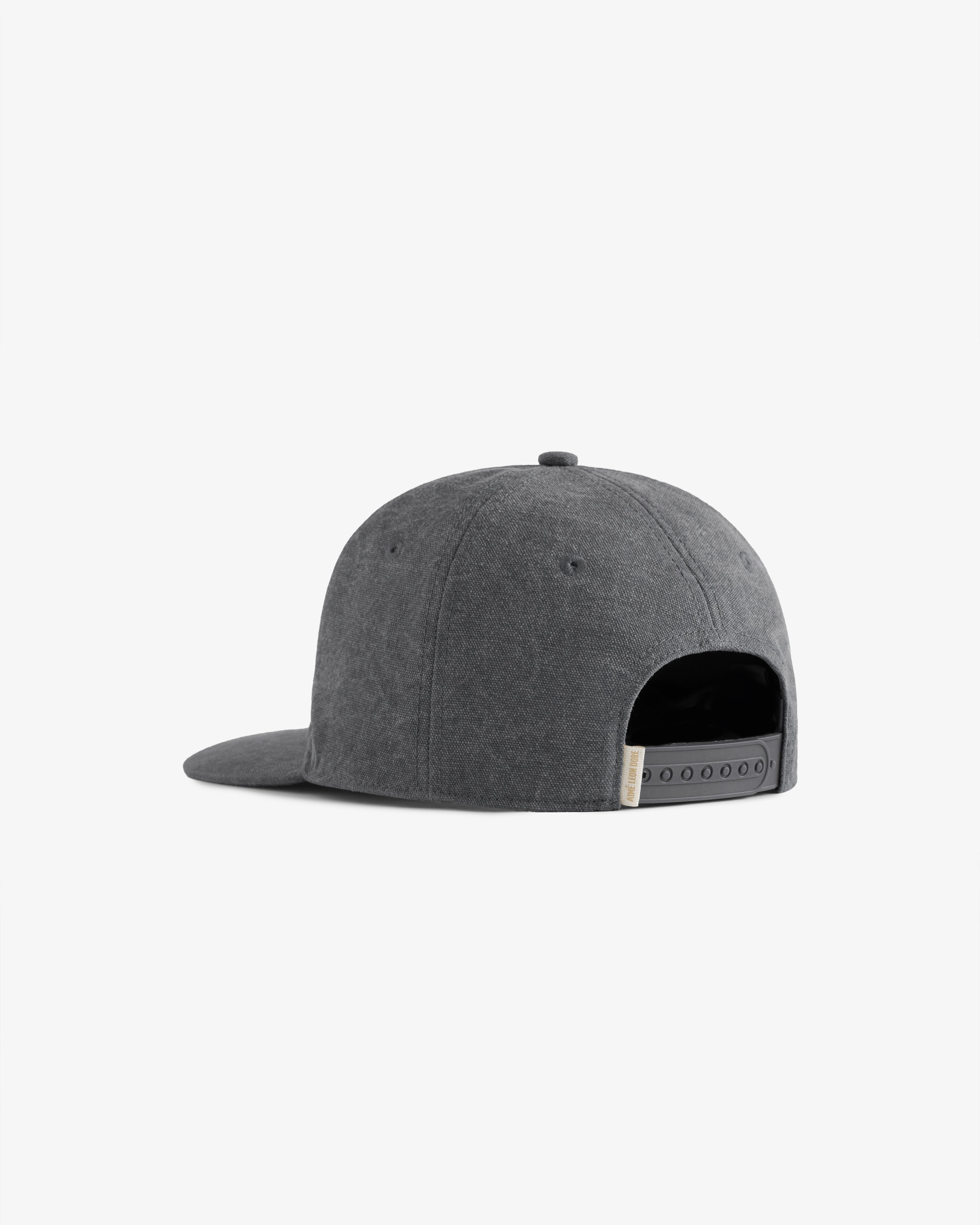 Form Logo Hat