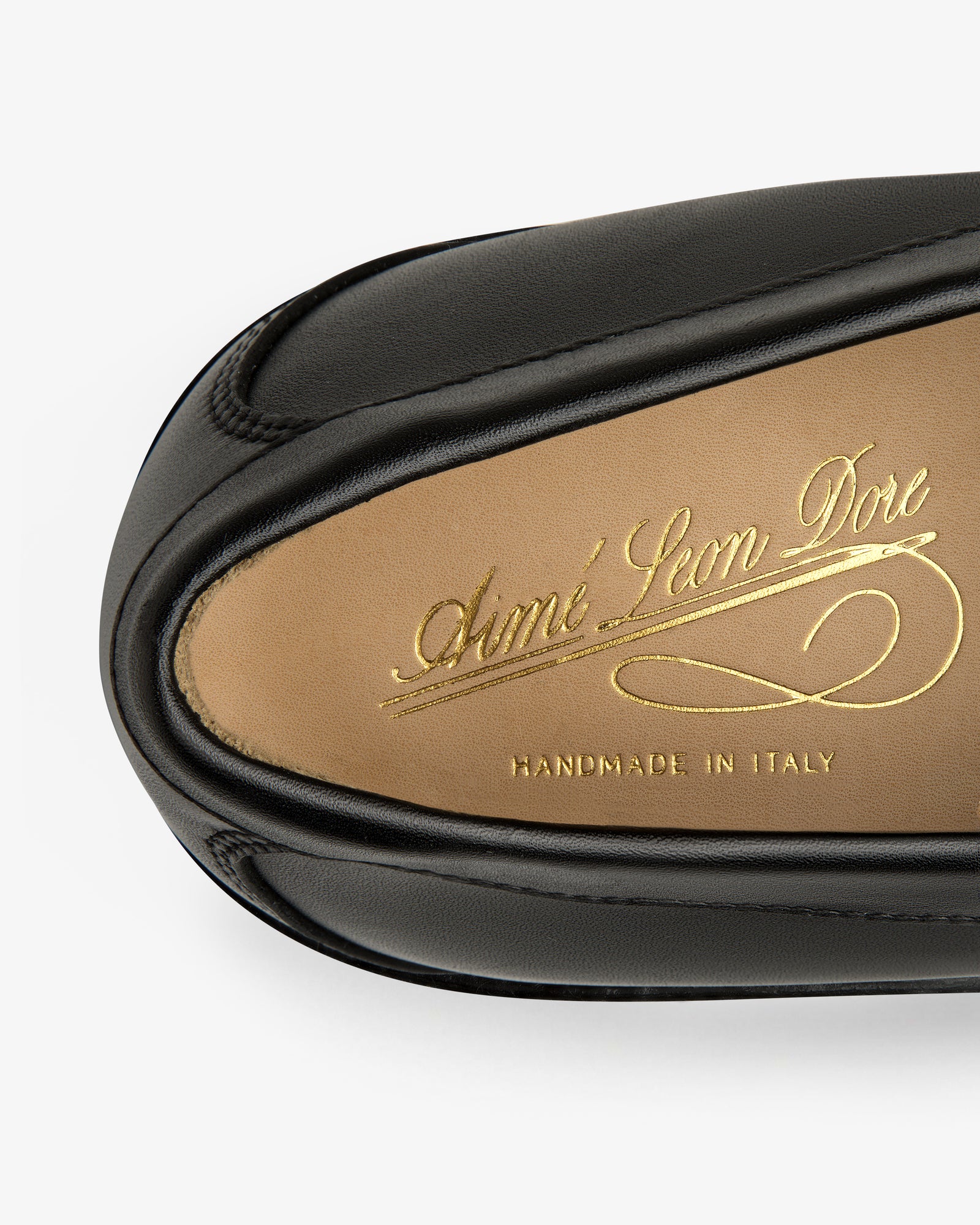 Queens Crest Raffia Loafer